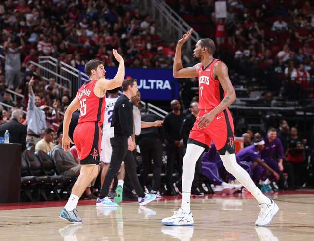 火箭队力克勇士锁定西部前五 申京爆发成关键先