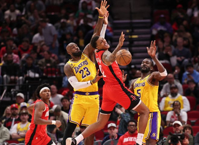 掘金湖人争夺西部第三，火箭季后赛前景堪忧